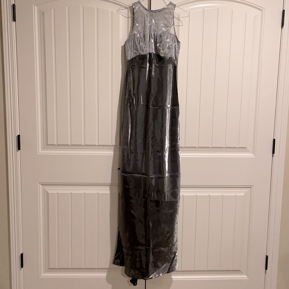 Womens Michaelangelo Silver Evening Gown Size XS